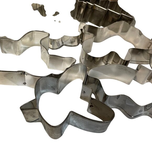 Celebrate It Metal Cookie Cutter Baking Set getting pieces - Picture 3 of 10